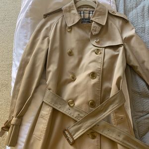 COPY - Burberry trench coat